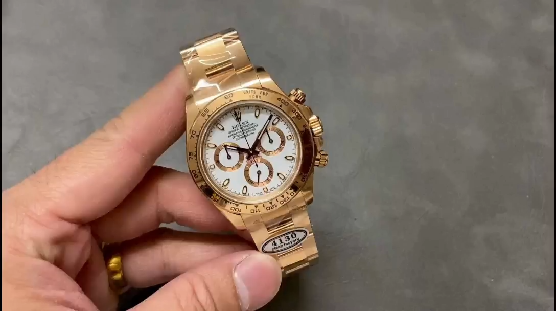 Rolex Daytona 126508, in-hand view, video preview on rose gold bracelet. - Video