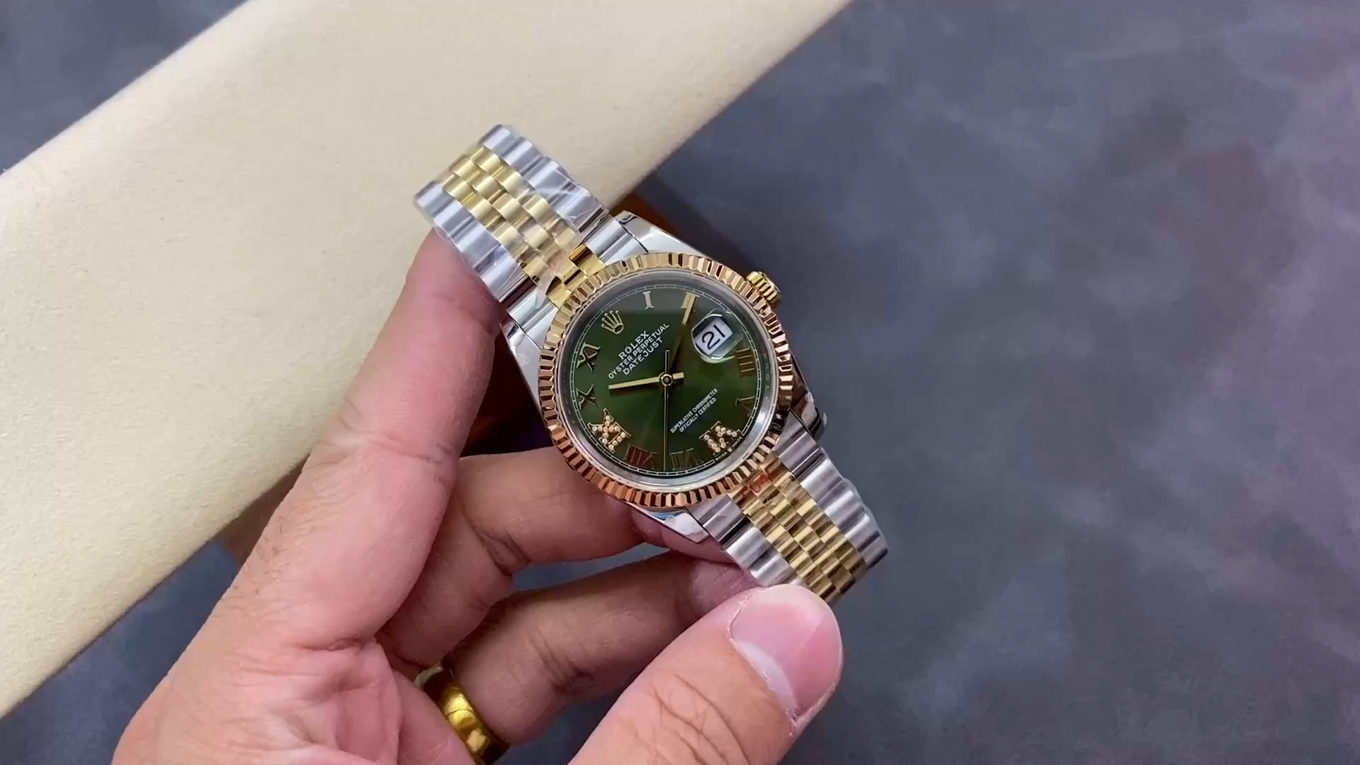 Rolex Datejust m126233 0025 Olive Green Dial 36MM Unisex Replica Watch - Replica Factory