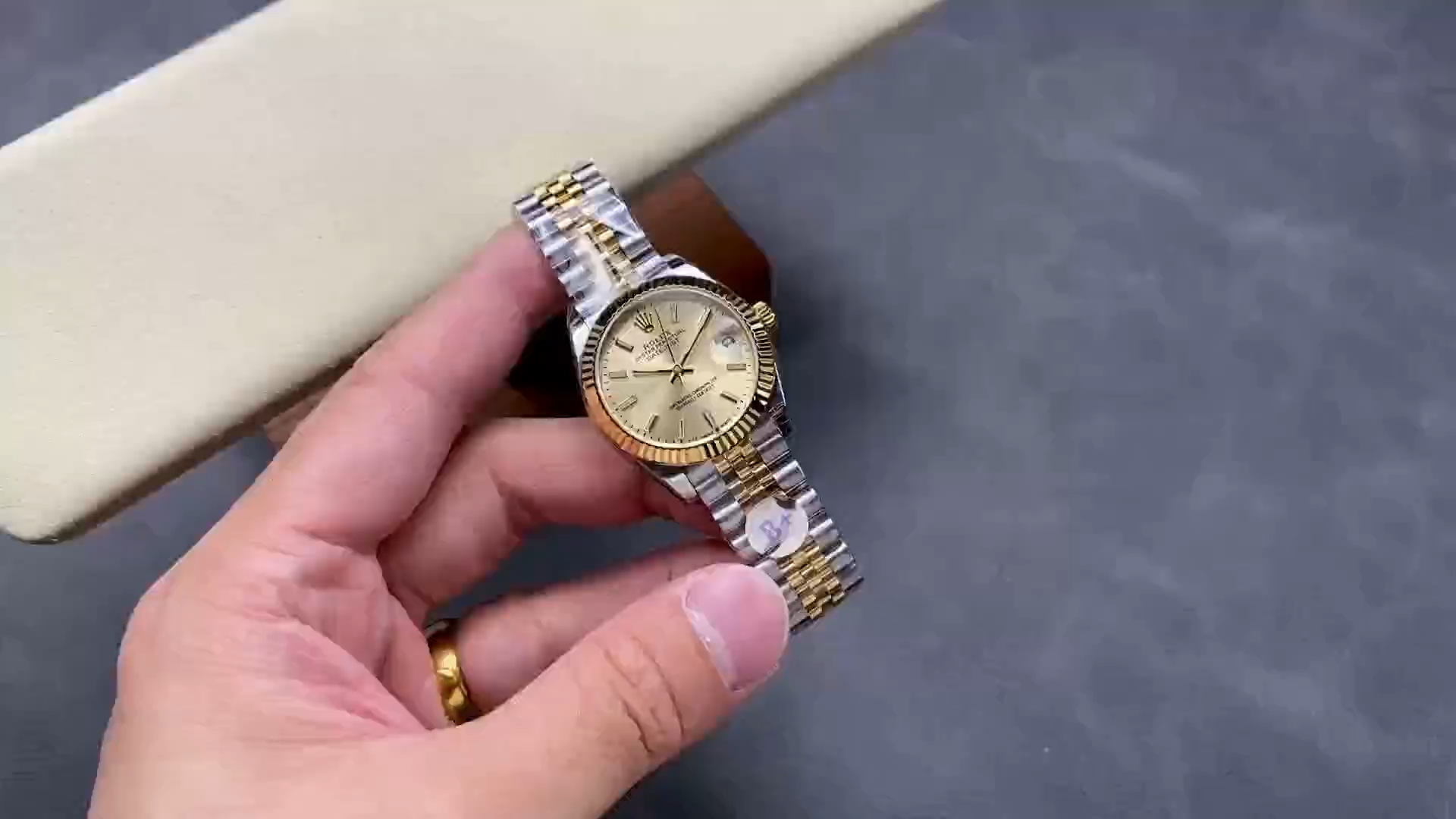 Rolex Datejust 36MM 126233 0015 Champagne Index Dial Fluted Bezel Unisex Replica Watch - Replica Factory