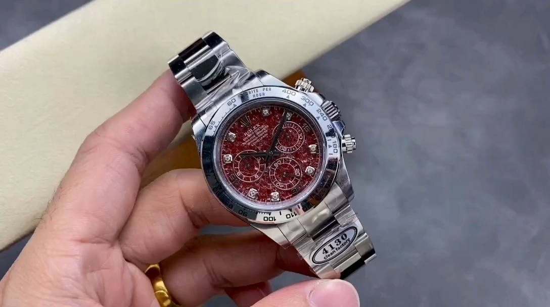 Hand-held video of Rolex Daytona 116509, showing the full watch and bracelet in motion. - Video