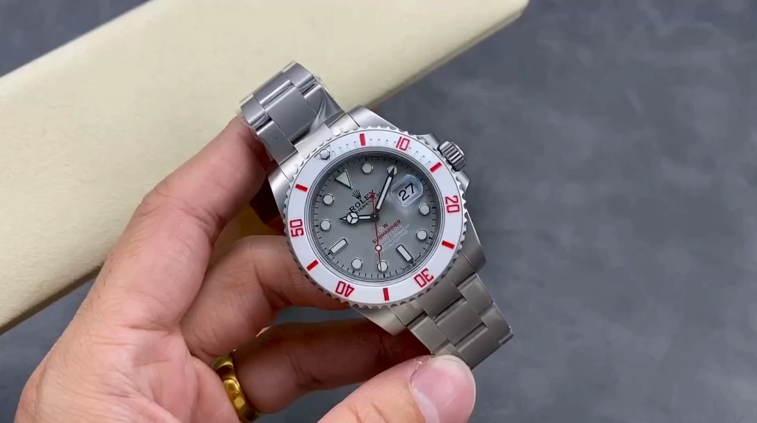 Rolex DIW Submariner Date Sandblasted  116610 Limited Edition Full 904L Grey Dial 40mm - Video