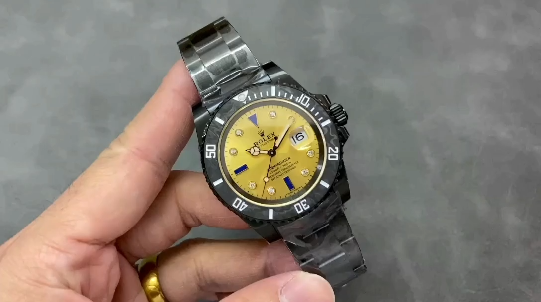 Rolex Submariner Diw 116610 PVD-DLC Stainless Steel Carbon Fiber Bezel Champagne Dial - Video
