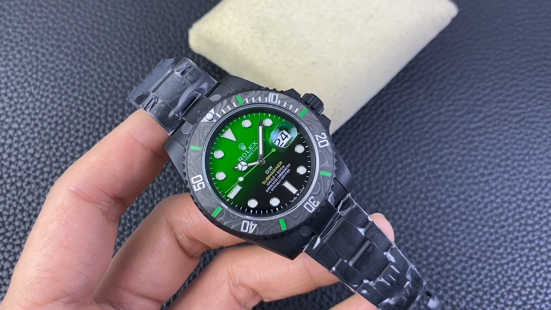Rolex Submariner 116610LV PVD-DLC Stainless Steel Carbon Fiber Bezel Green Dial - Video