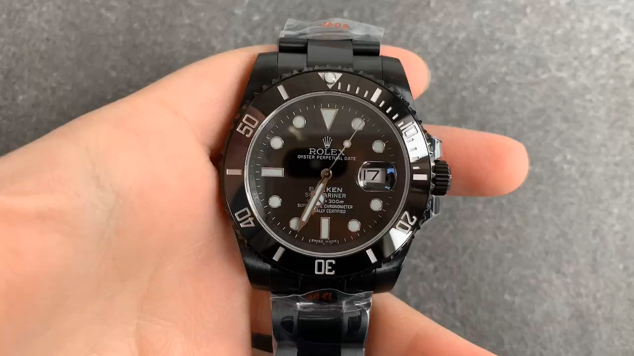 Rolex Submariner Date Black PVD/DLC Coated Stainless Steel 40mm 116610LN - Video