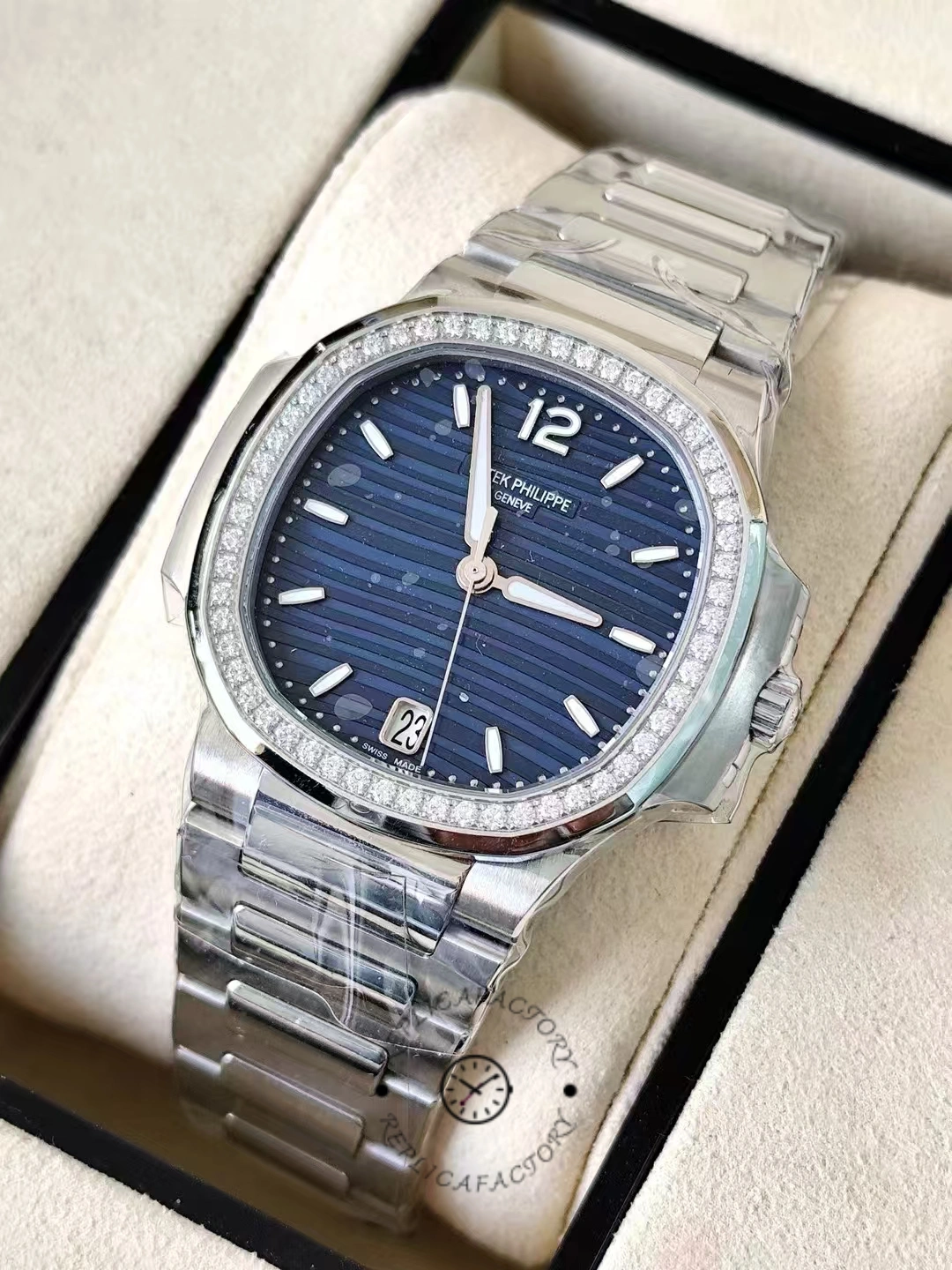 Patek Philippe Nautilus Ladies Stainless Steel Blue Dial 7118 1200A 001 35mm