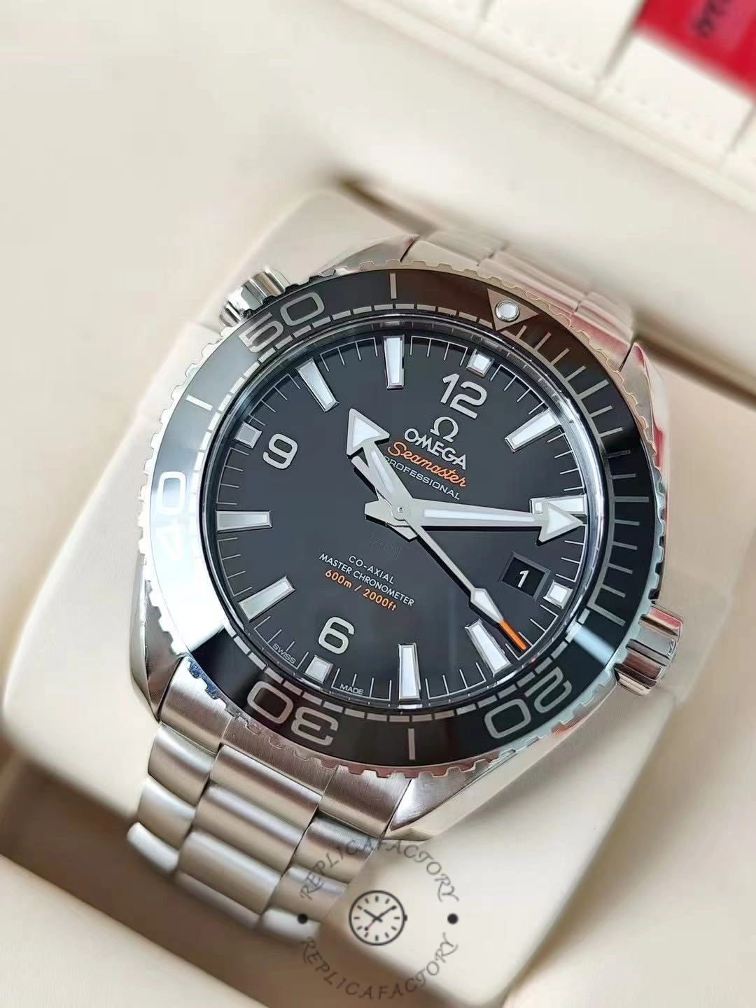 Replica Omega Seamaster 215.30.44.21.01.001 Dial-1