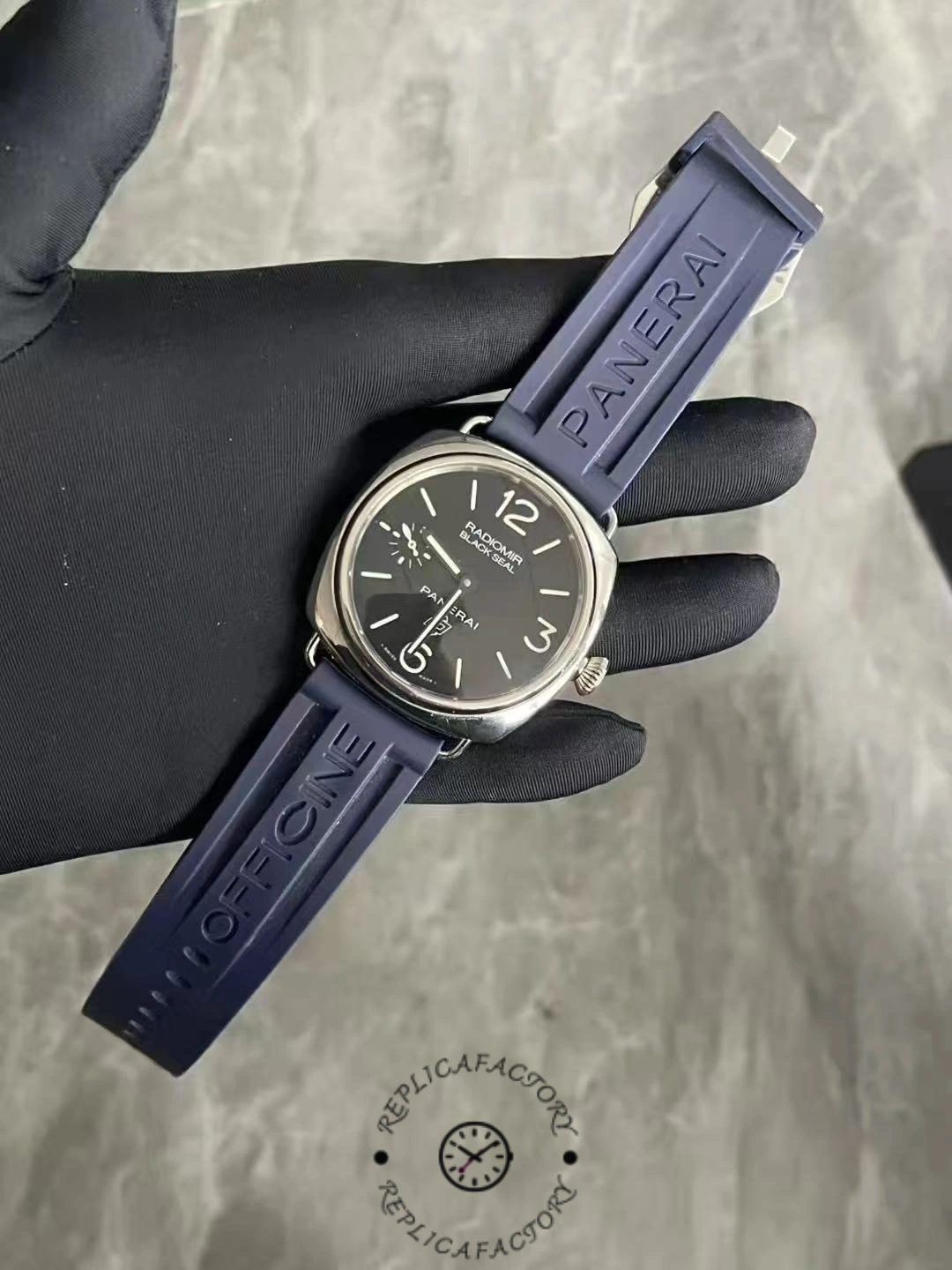 Replica Panerai Radiomir PAM00183 Front 3