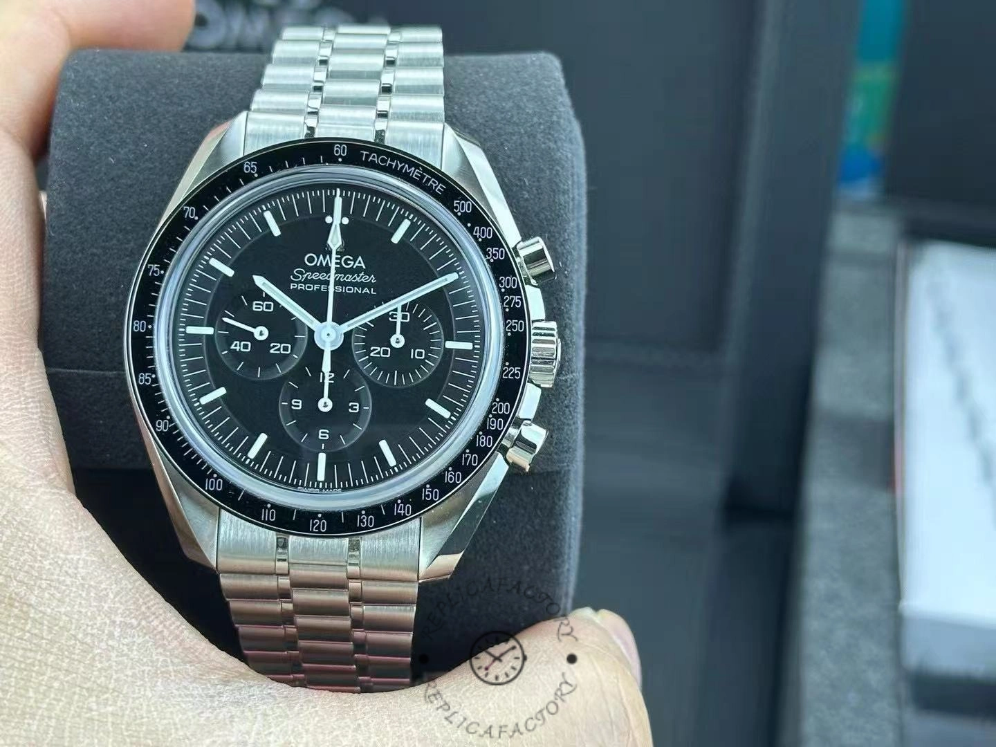 replica Omega Speedmaster 310.30.42.50.01.002 Dial-1