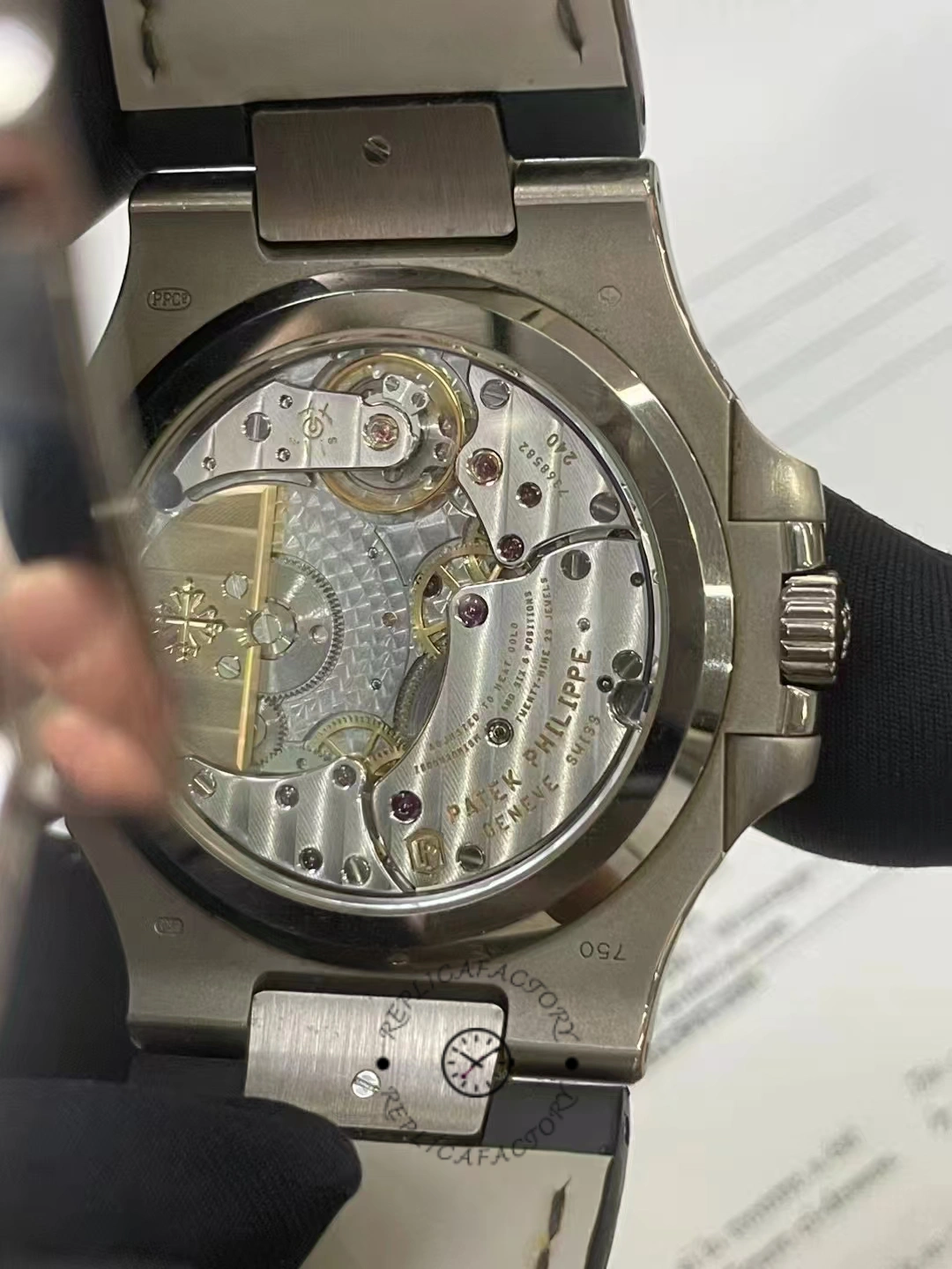 Replica Patek Philippe Nautilus 5712G 001 40mm Mens Watch - Replica Factory