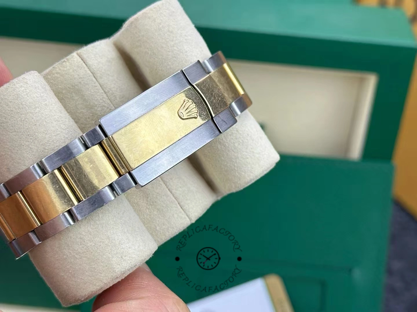 Replica Rolex 126333 0005 strap