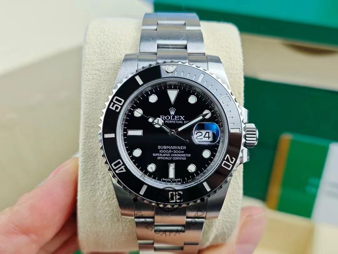 Rolex Submariner Date 126610LN Oystersteel 41mm black dial automatic watch front view.
