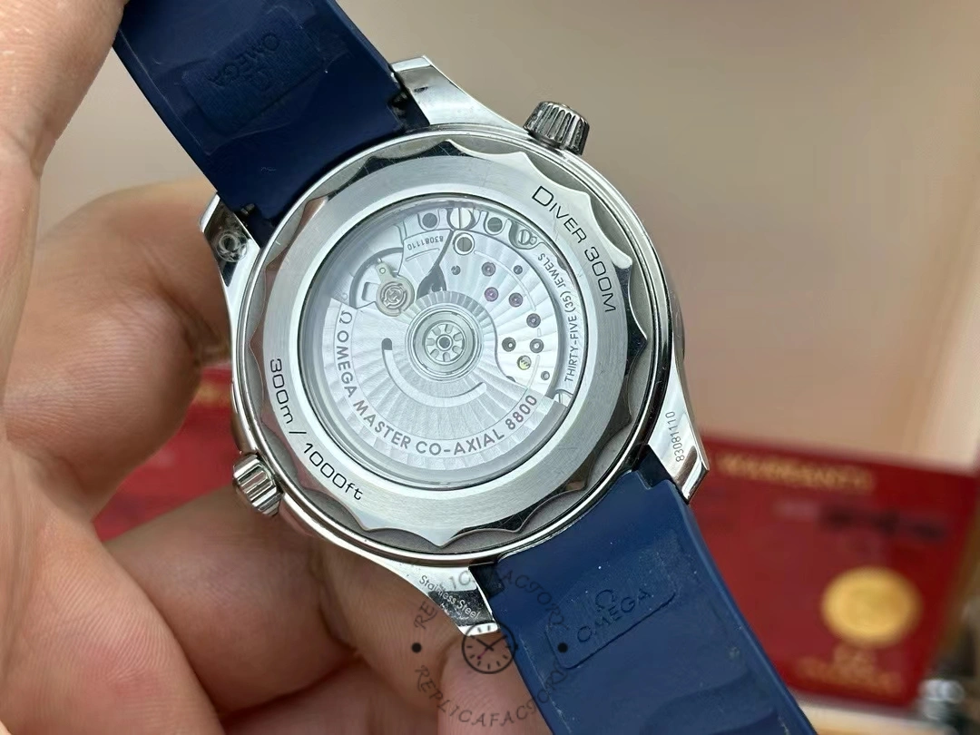 Replica Omega Seamaster Back shot