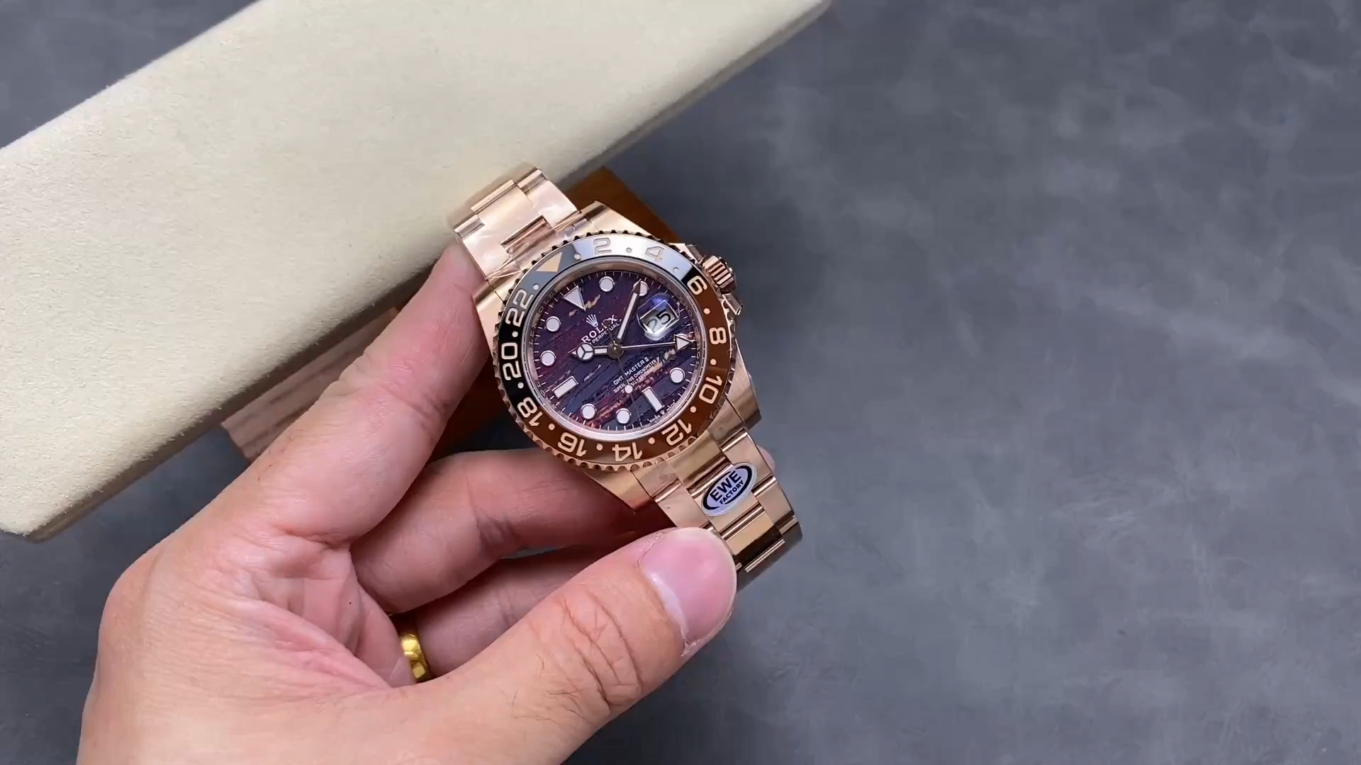 2025 Rolex GMT Master II 18k Everose Gold M126715CHNR 0002 Replica - Video