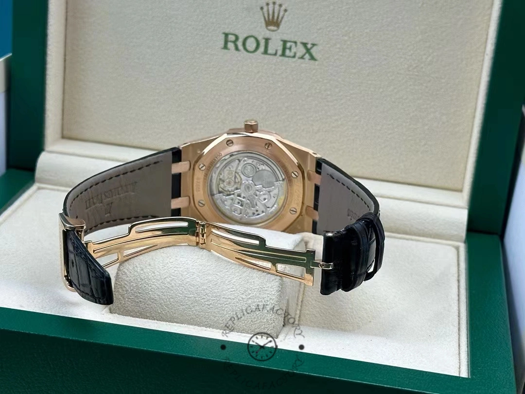Audemars Piguet Royal Oak 26252OR Replica clsap actual photos