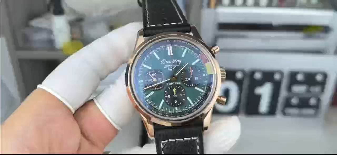 Breitling Top Time Ford Mustang A253101A1L1X1 42mm Replica