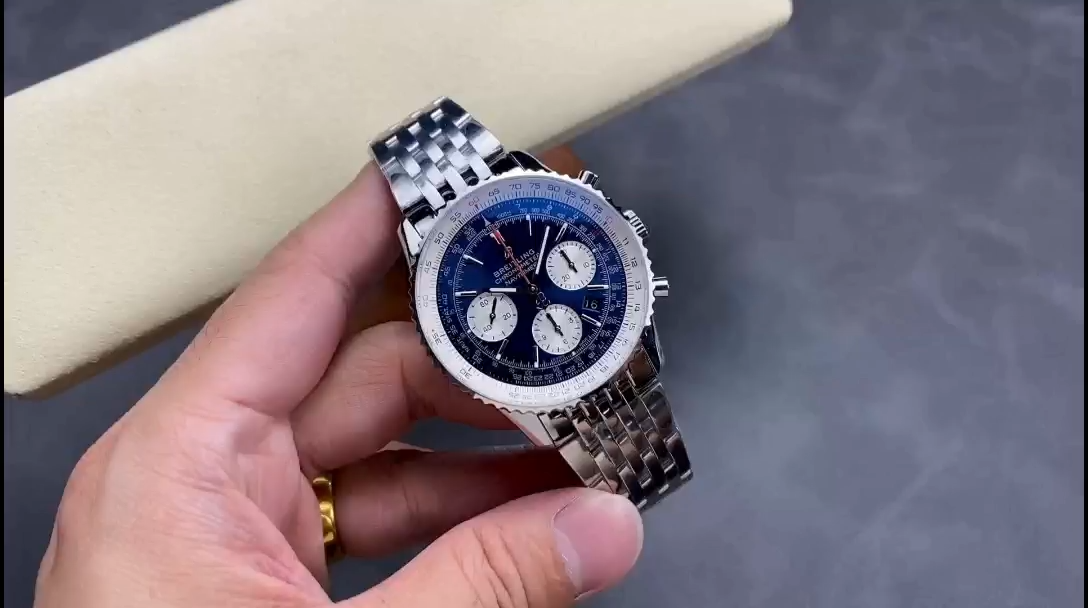 Breitling Navitimer B01 Chronograph 46mm AB0127211C1A1