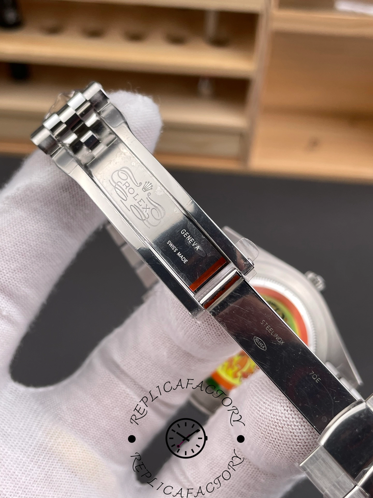 Clasp detail of the Rolex Datejust 126334-0018 showing the folding clasp and bracelet interior.