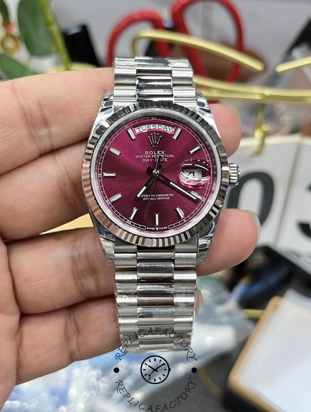 Rolex Day-Date 118239 Cherry Red Dial Fluted Bezel 36mm Lady Replica Watch - Replica Factory