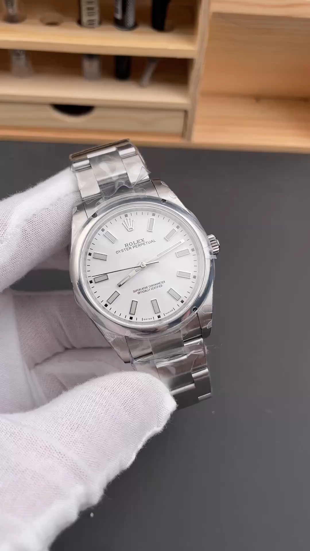 Rolex Oyster Perpetual 114300 White Dial 39mm Mens Replica Watch - Video