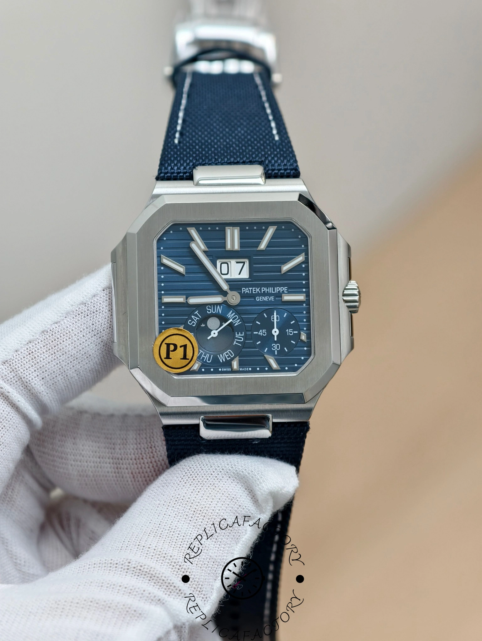 Patek Philippe Cubitus Platinum 5822P 001