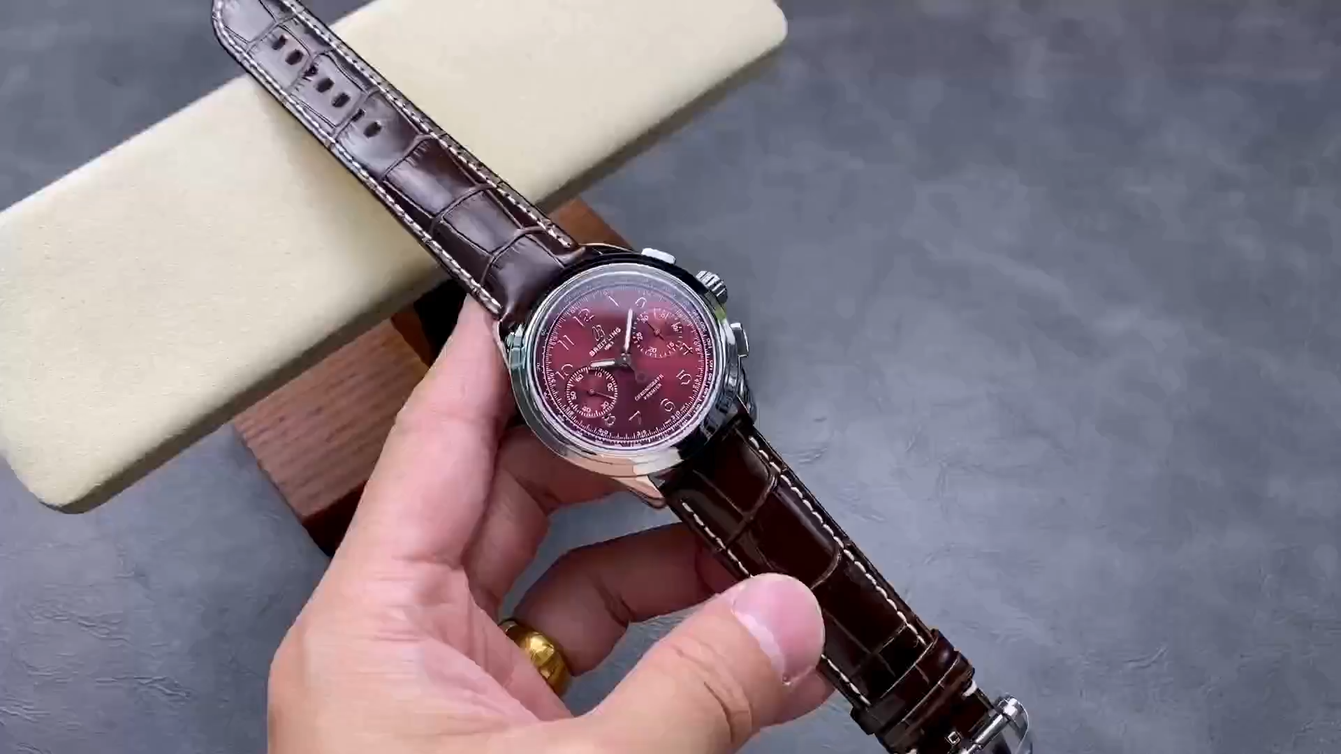 Breitling Premier B09 Chronograph 40 AB0930D41K1P1 1:1 Clone Brown Alligator Strap