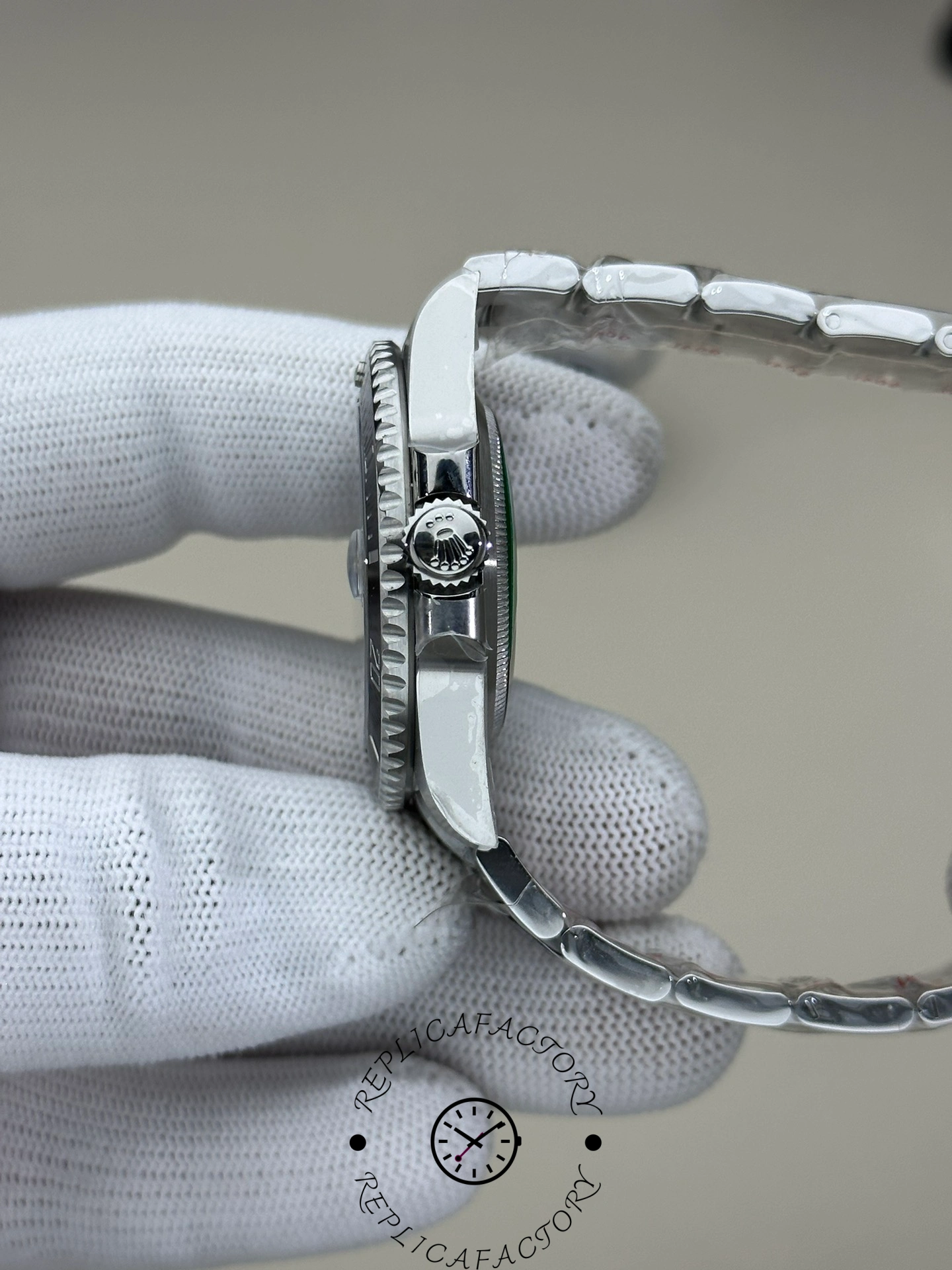 Rolex Submariner 116610LN side profile, showing case thickness and crown guards.