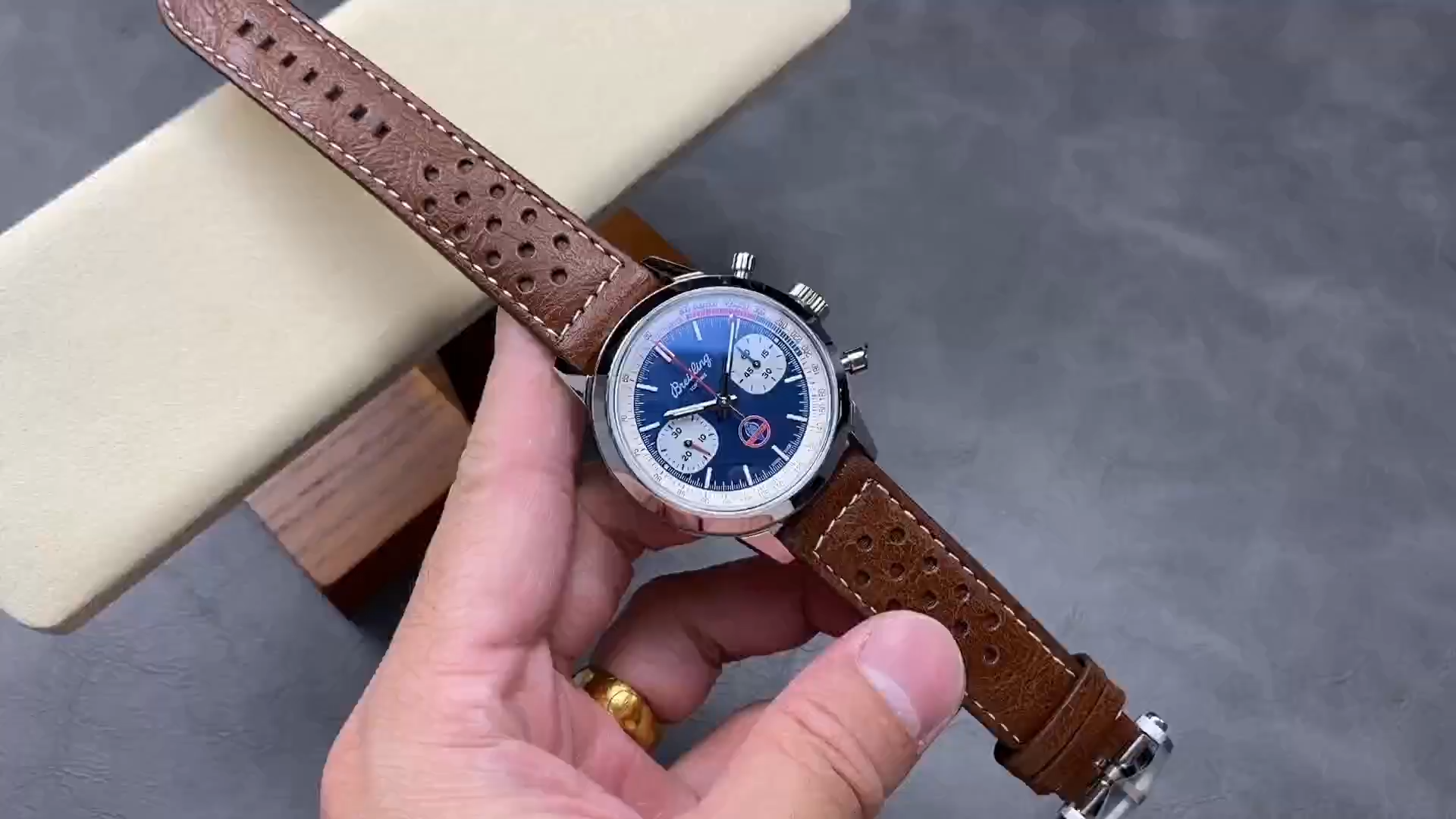 Breitling Top Time B01 Shelby Cobra AB01763A1C1X1, video showing dial and brown leather strap. - Video