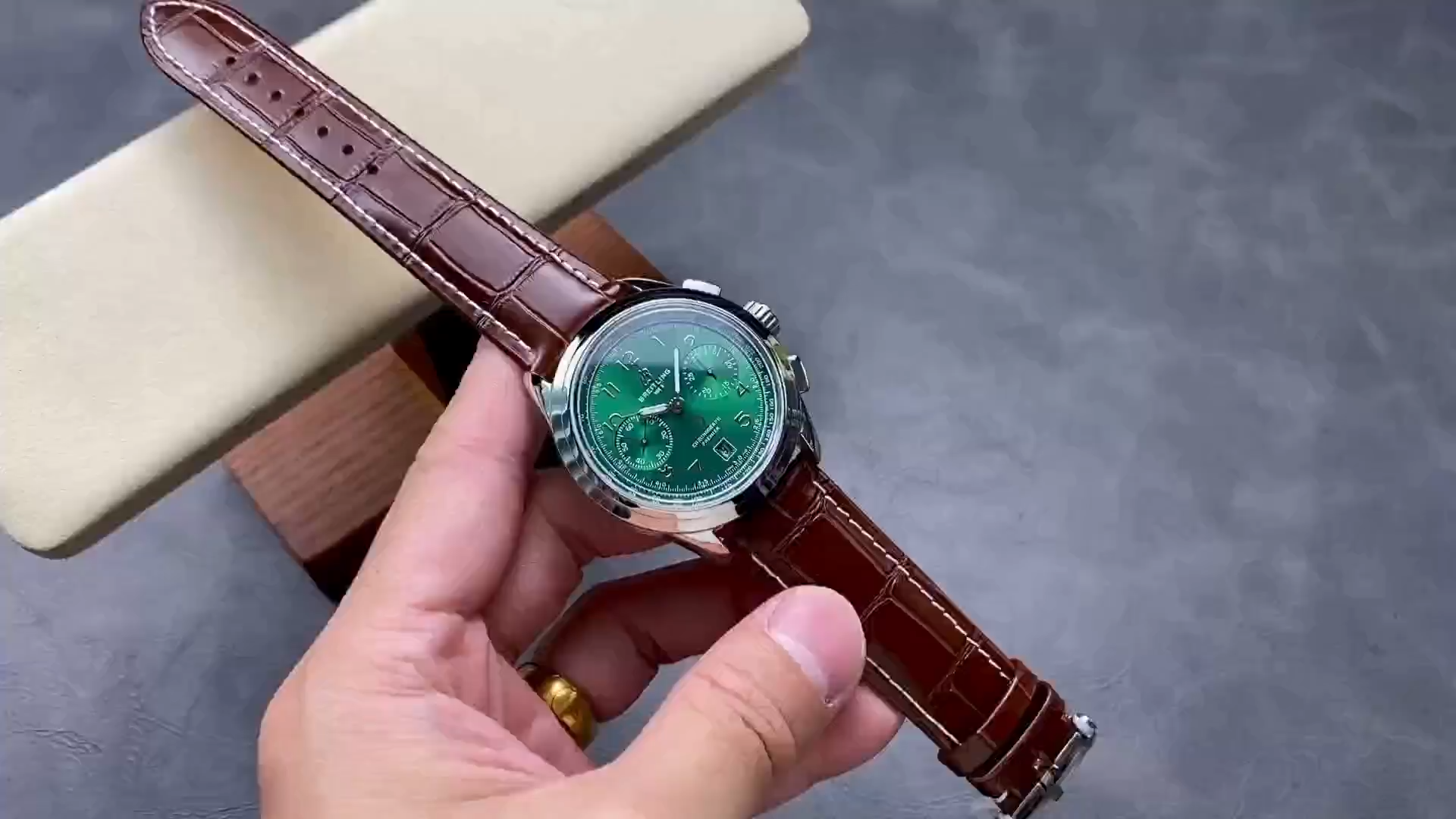 Breitling Premier B01 Chronograph 42mm AB0145371L1P1 1:1 Clone Luxury Watch