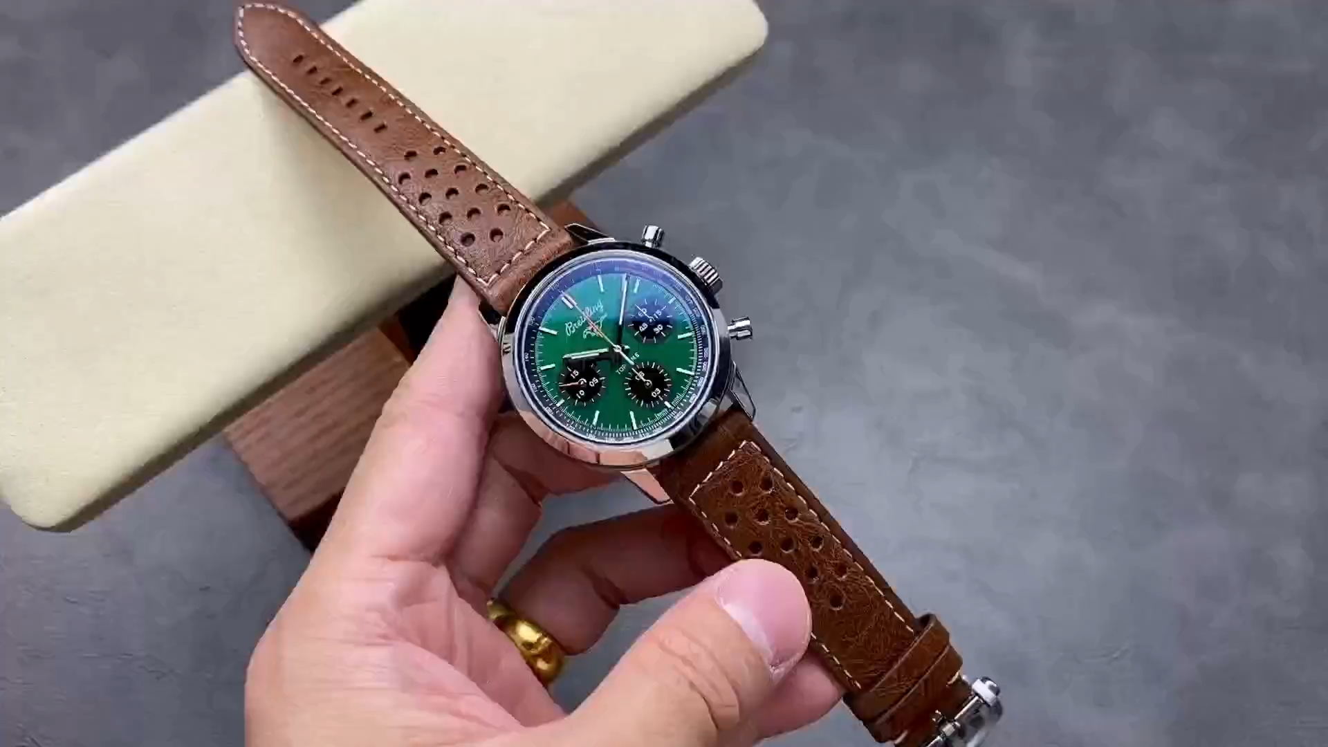 Breitling Top Time Ford Mustang A253101A1L1X1 Chrono Auto 42mm Replica Watch