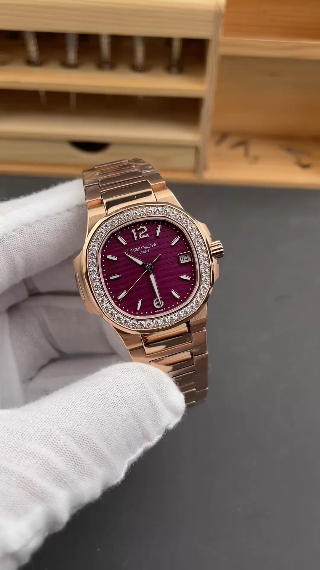 Patek Philippe Nautilus 7010 1R 013 Purple Dial 32mm