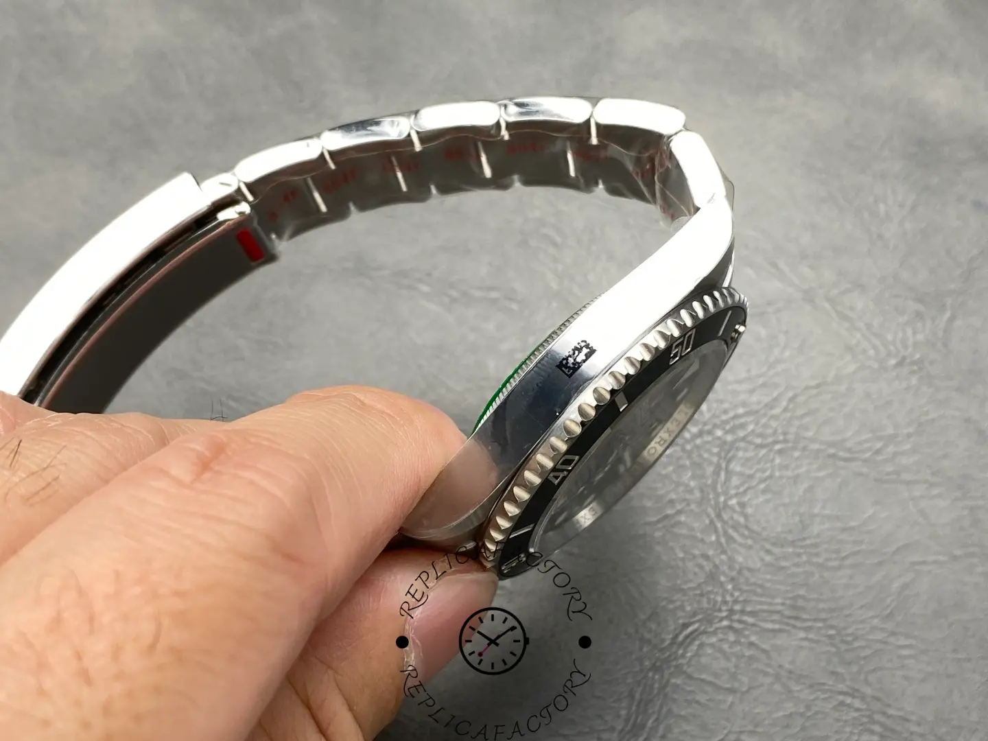 Rolex Submariner 124060, side profile showing case thickness and lugs.