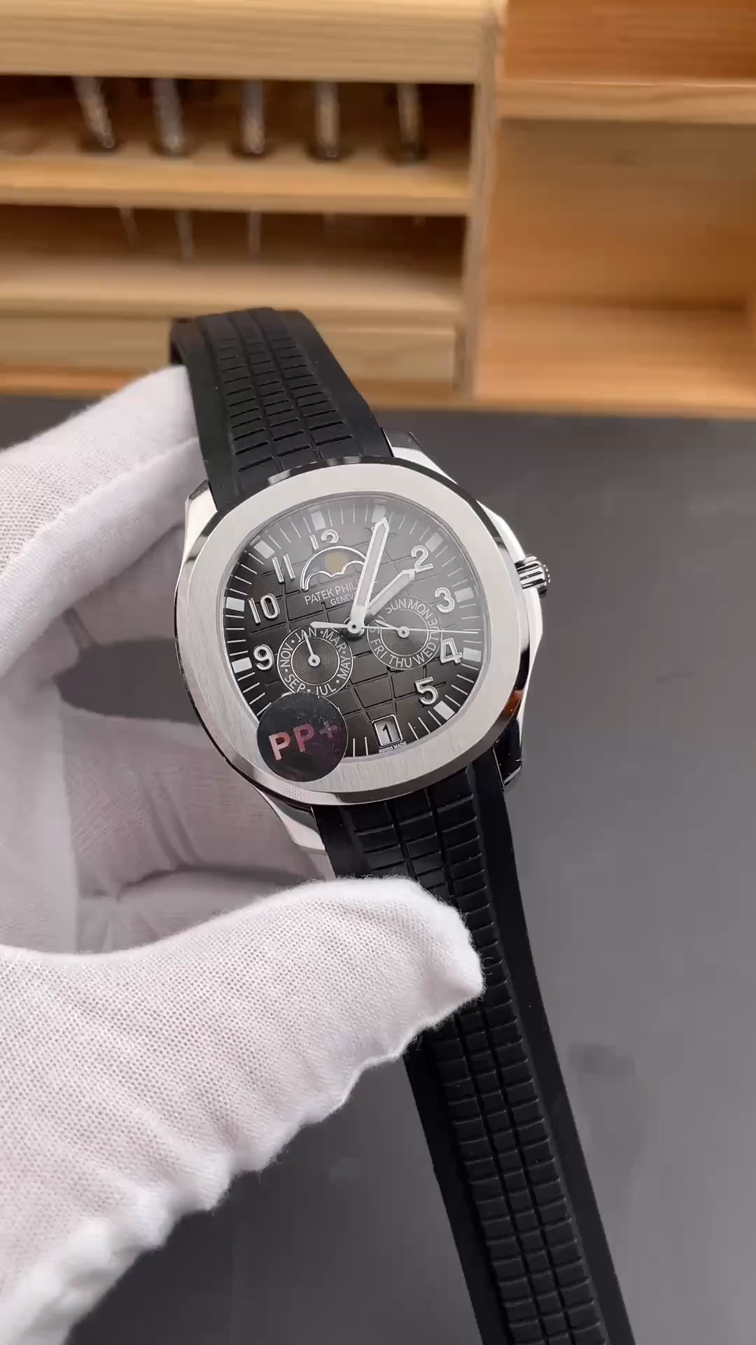 Replica Patek Philippe Aquanaut 5261R Annual Calendar Black Dial Watch - Replica Factory