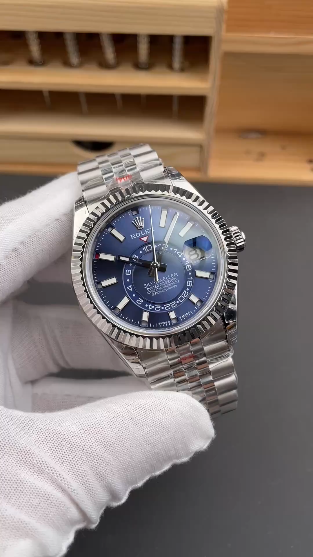 Rolex Sky-Dweller 42 m336934 0006 Fluted Bezel Blue Dial Replica Watch - Video