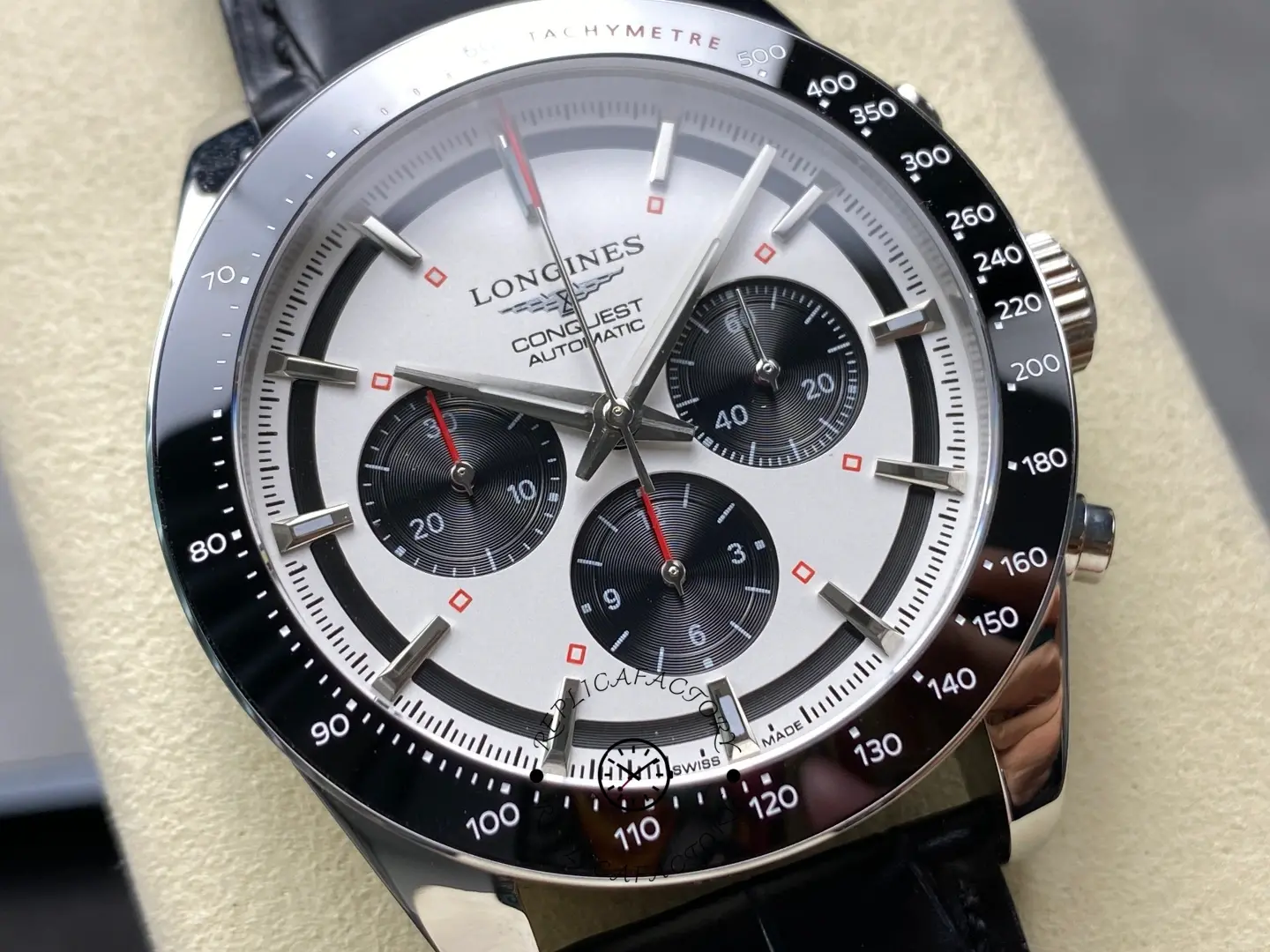 Longines Conquest Chronograph L3.835.4.72.6, dial close-up showing chronograph hands and black subdials.