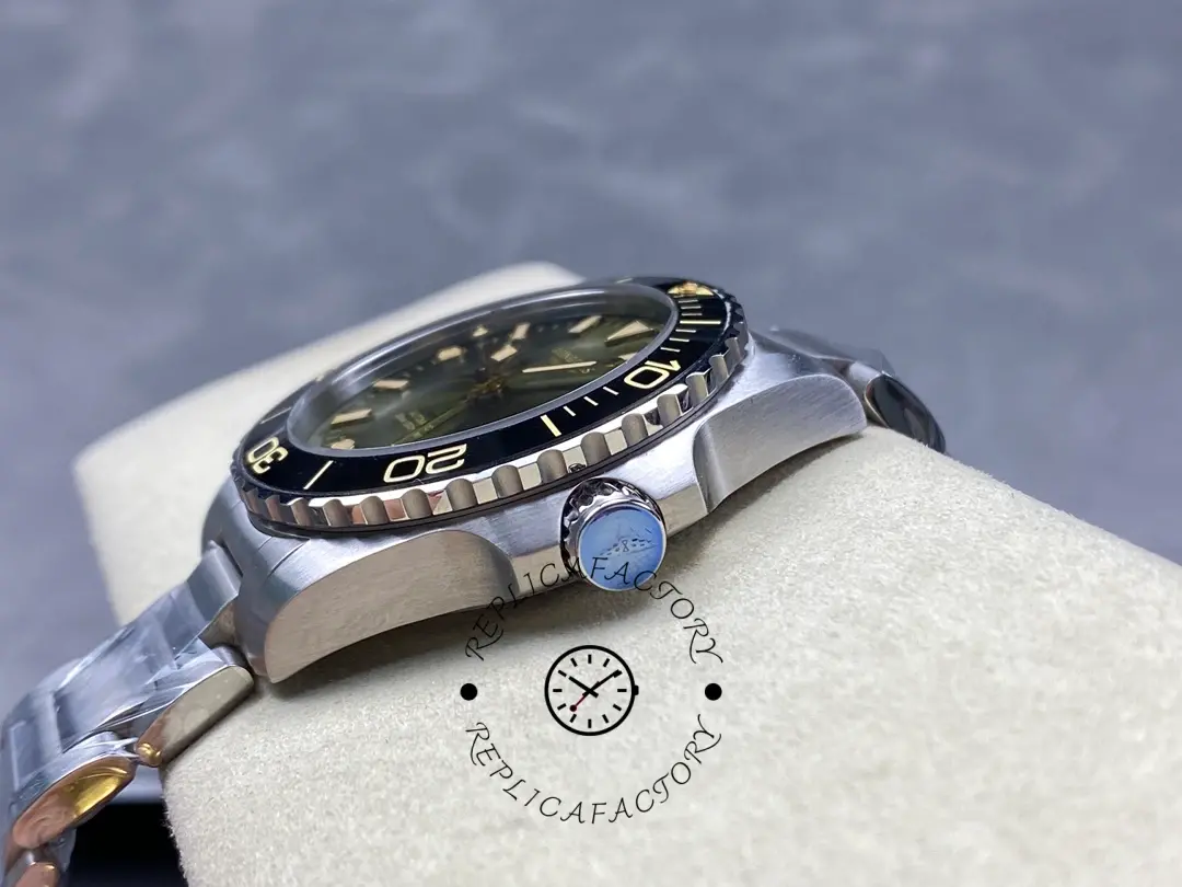 Side view of Longines HydroConquest GMT L3.790.4.06.6 showing crown and ceramic bezel.