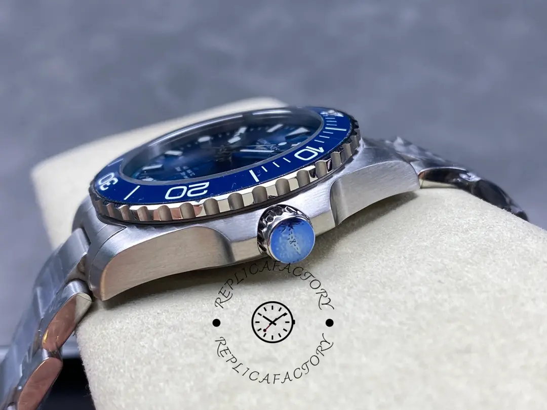 Crown-side view of Longines HydroConquest GMT L3.790.4.96.6, crown and blue bezel in profile.