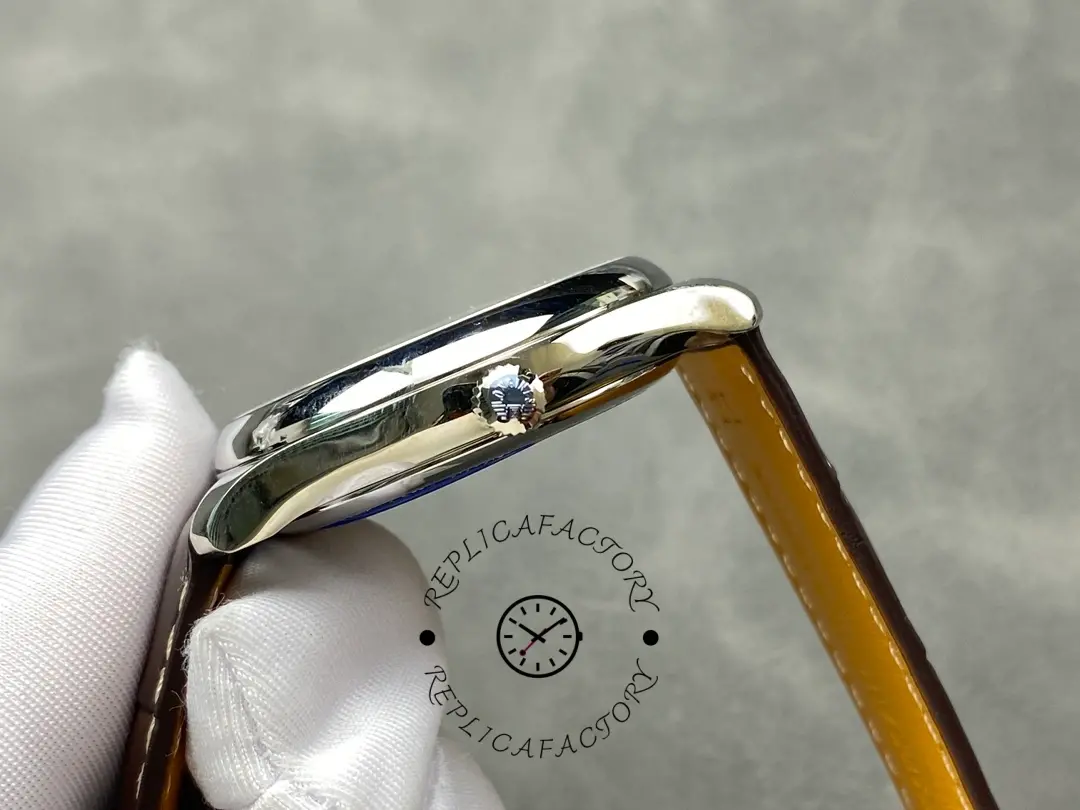 Crown-side profile of Longines L2.909.4.77.3 with engraved logo crown.