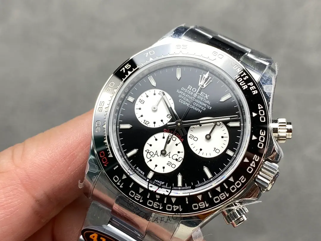 Angled view of the Rolex Daytona 126529LN 40MM showing bezel edge and case finish.