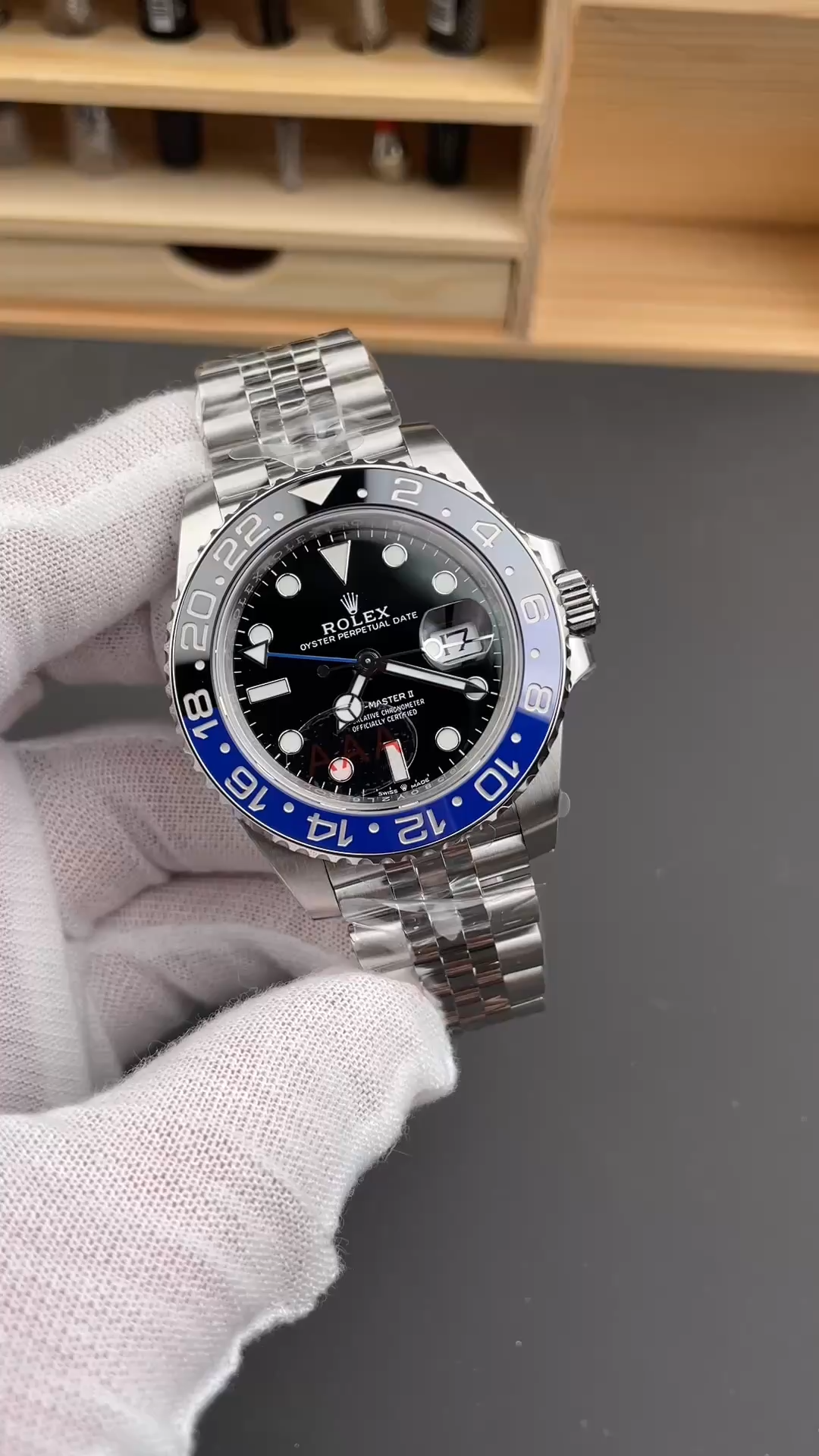 VSF Rolex GMT-Master II 126710BLNR video showing Batman bezel, dial and bracelet details.